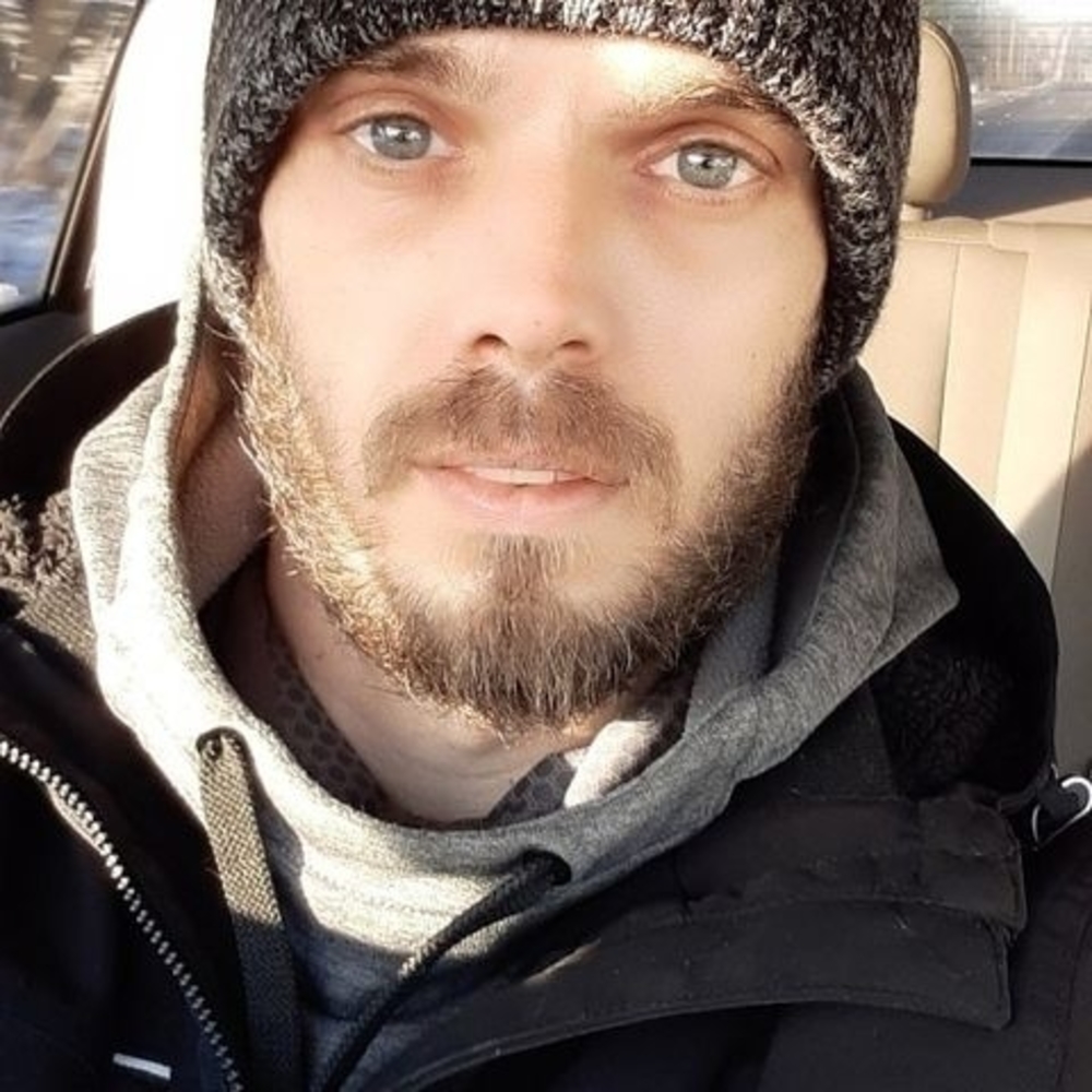 Meet your Posher, Adam